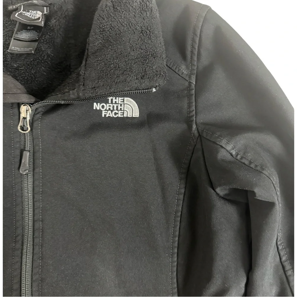 The North Face Women’s Apex Chromium Thermal Softshell Jacket Black | Size S